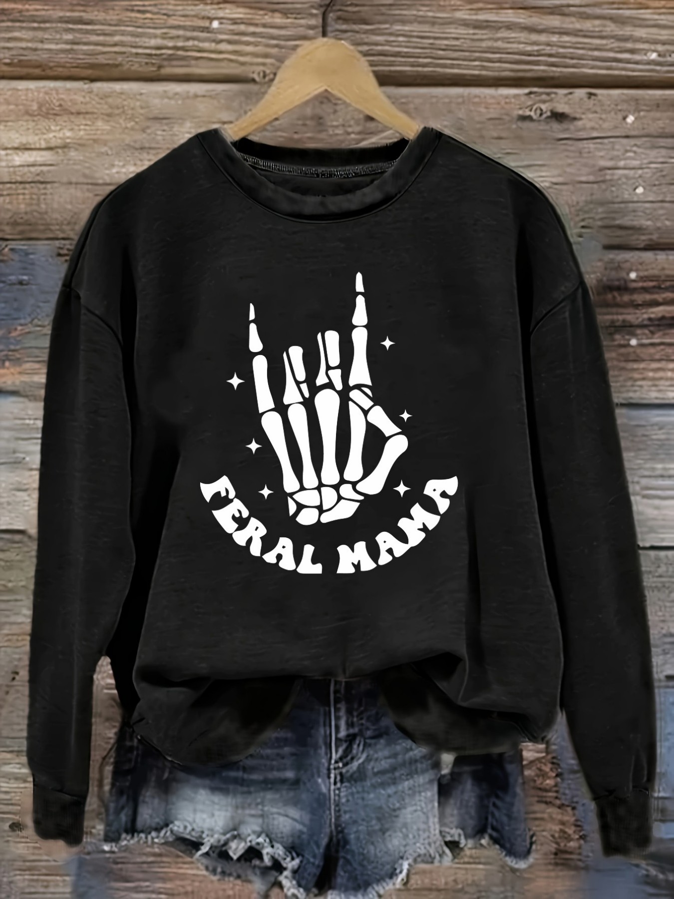 Winter Clothing Design - レディースカジュアル長袖クルーネックTシャツ、フェラルママスケルトンハンドプリントデザイン、ラウンドネック婦人服、洗濯機で洗える、やや伸縮性あり、ゆったりフィット、春・秋・冬用レディースTシャツ、ハロウィンコスチューム衣装