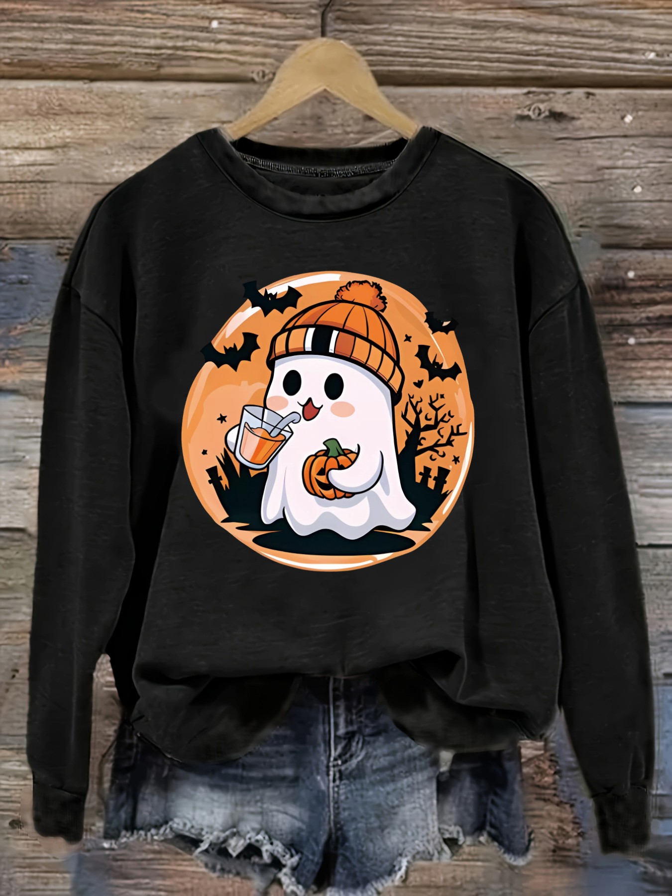レディースカジュアル長袖クルーネックTシャツ、かわいいゴース - Winter Clothing Design のレビューと価格