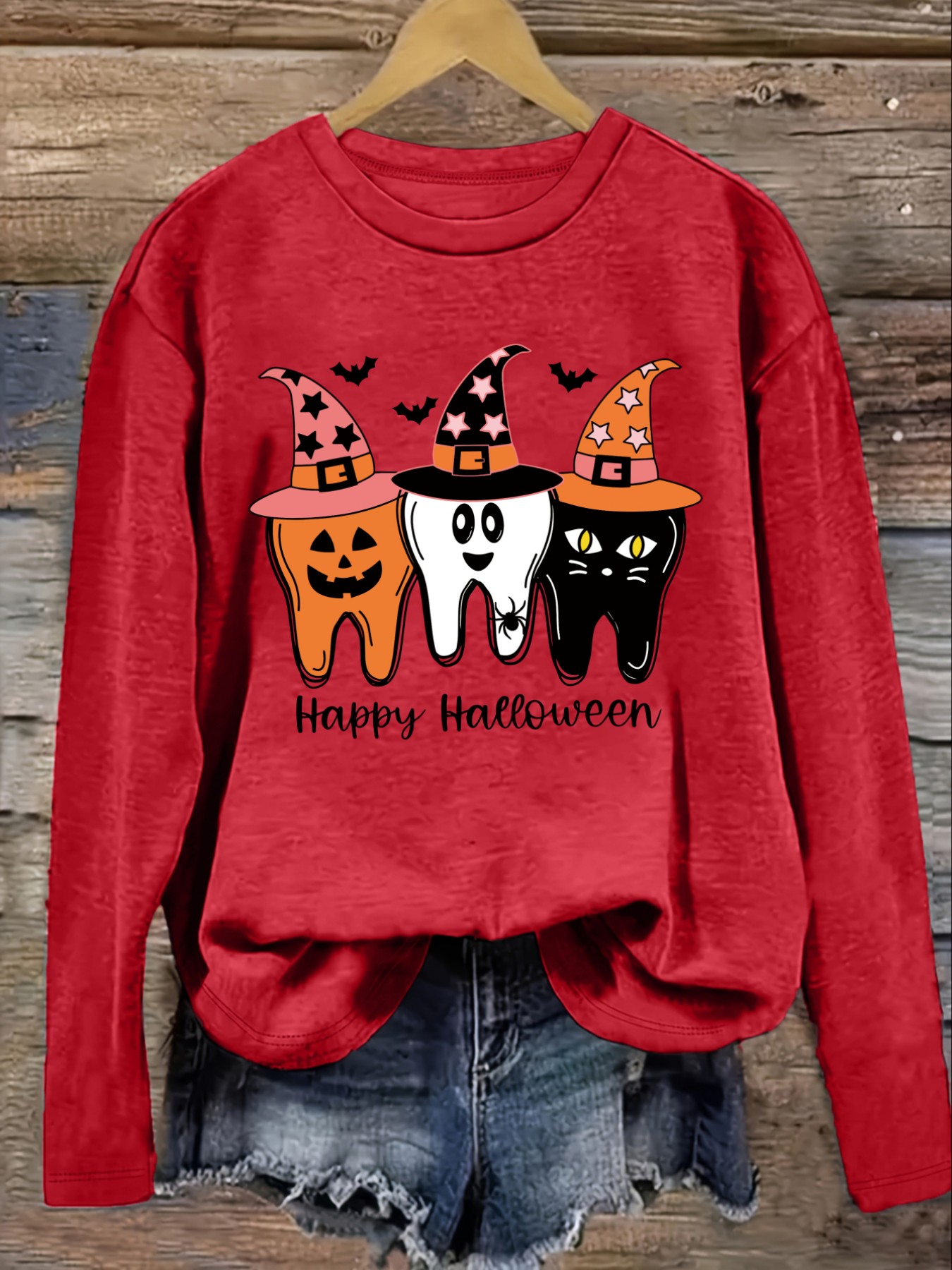 レディースカジュアル長袖クルーネックTシャツ、ハッピーハロウ - Winter Clothing Design のレビューと価格